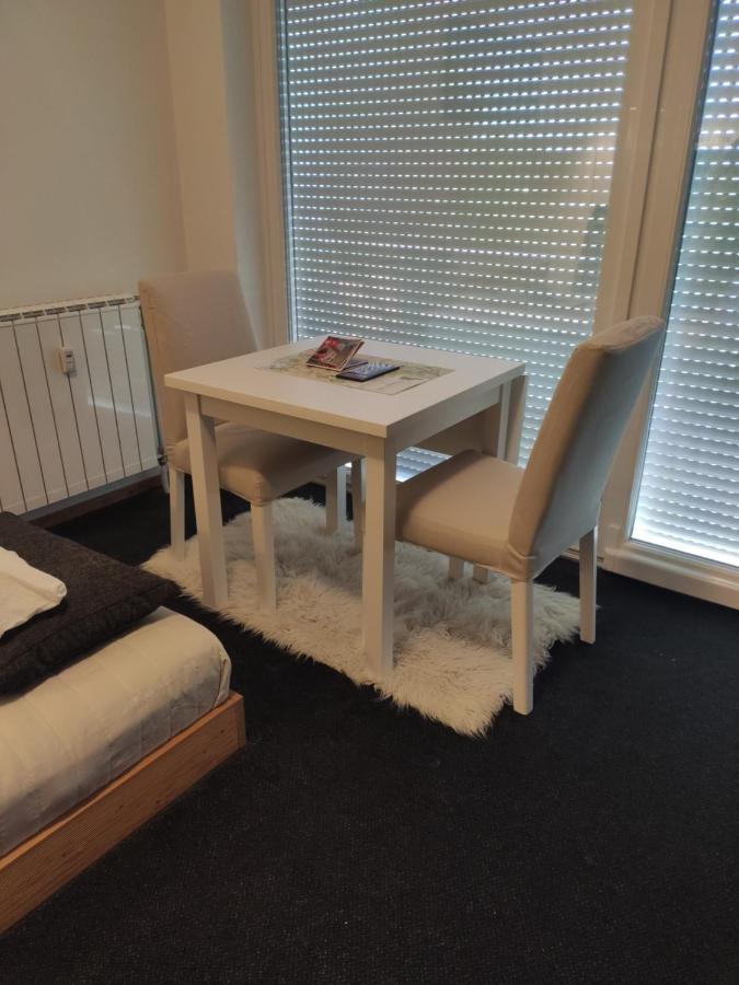 Studio Apartment "Iris" Ptuj Eksteriør billede